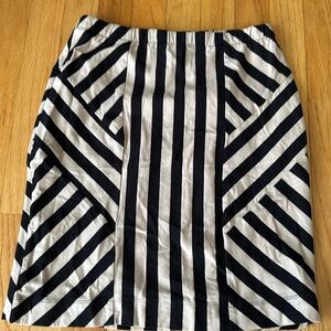 Black and beige Women’s striped skirt Monteau Los Angeles size large